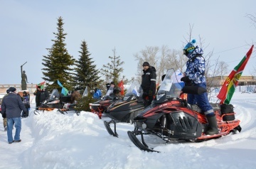 Ватан сакчылары хөрмәтенә мотоузыш