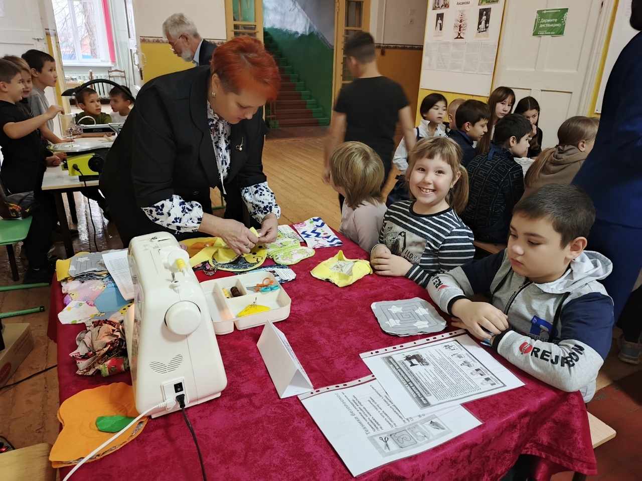 "Һөнәрләр җәйгоры" белем һәм күнекмәләр белән уртаклашты