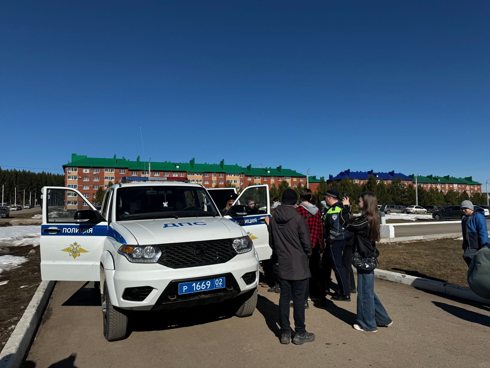 Мәктәп укучылары күзлегеннән полиция хезмәте