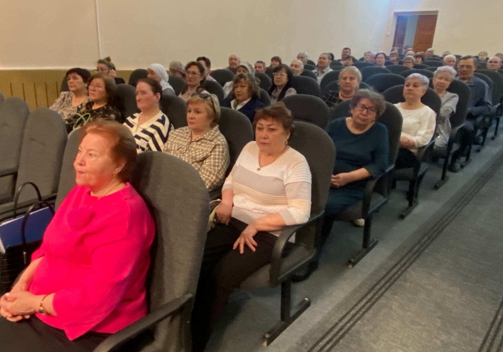 Ветераннар яшьләргә үрнәк күрсәтә