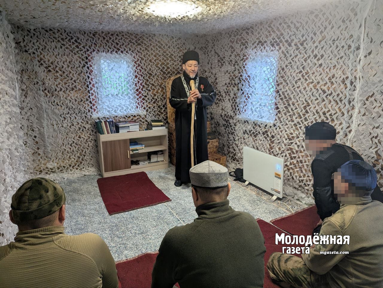 Бәләбәй гыйбадәтханәсе гөмбәзе астында