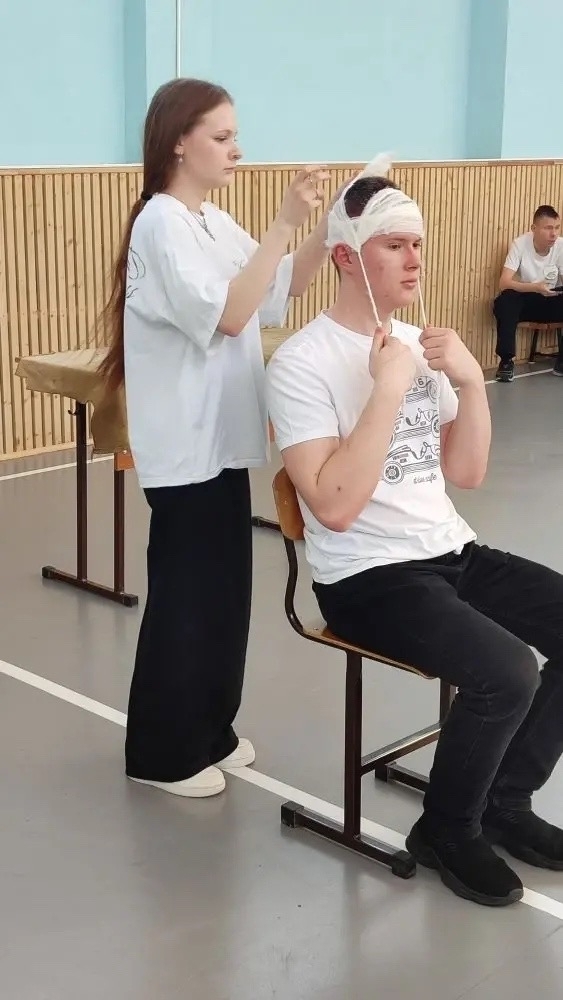 Бәләбәйдә бәйрәм алды хәрби-патриотик уеннары узды