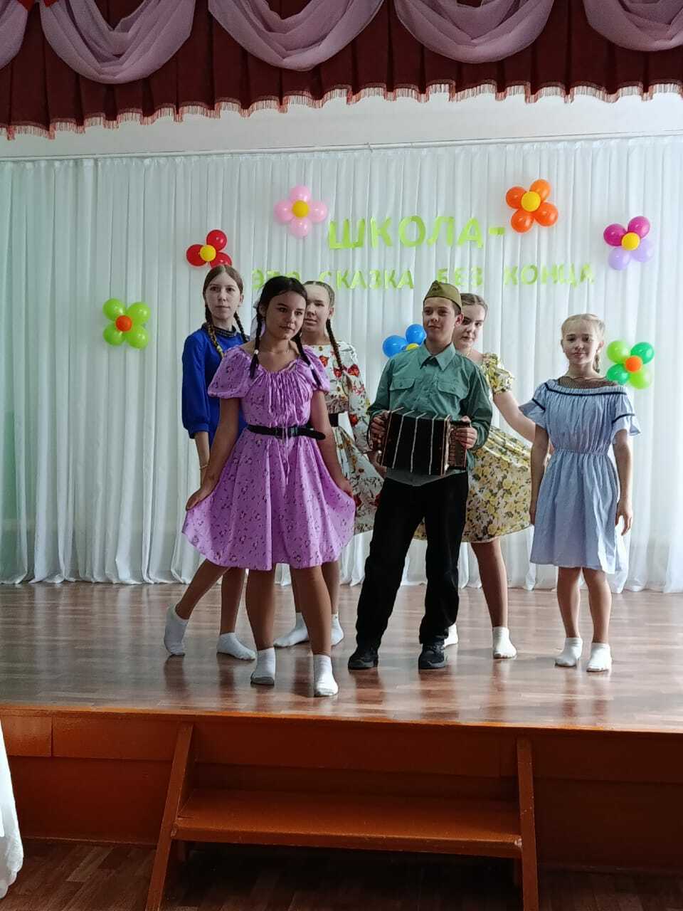 Мәтәүбашта Мәктәп бәйрәме