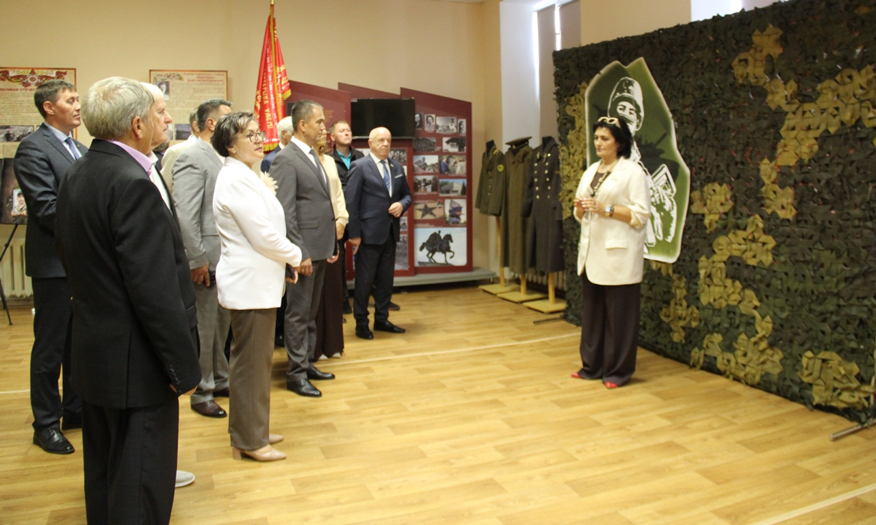 Поселок көне "Аксаковнефть" нефть-газ табу идарәлеге юбилее белән туры килде