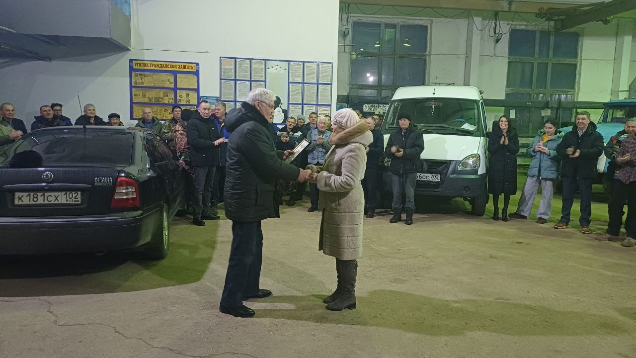 Хәйриячелек һәм ярдәм өчен рәхмәт белдерде