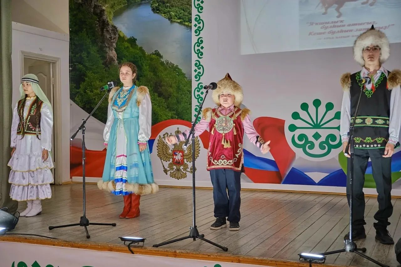Урал батыр рухы яшәсен!