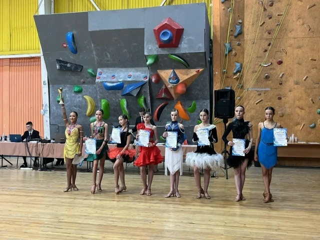 "Шанс" биючеләре булдыра!