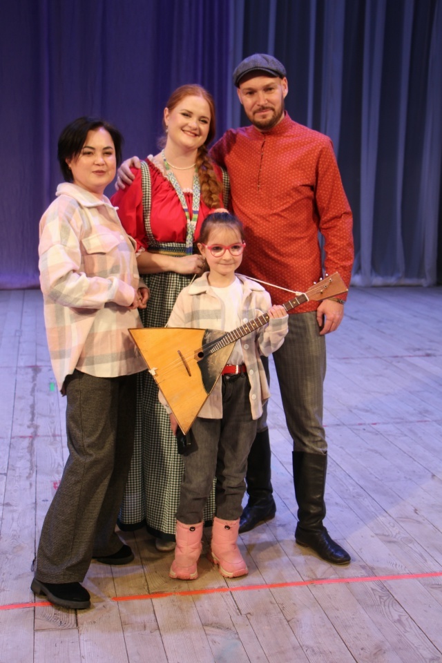 Крыловлар сәхнәне концерт- илһам белән балкыттылар