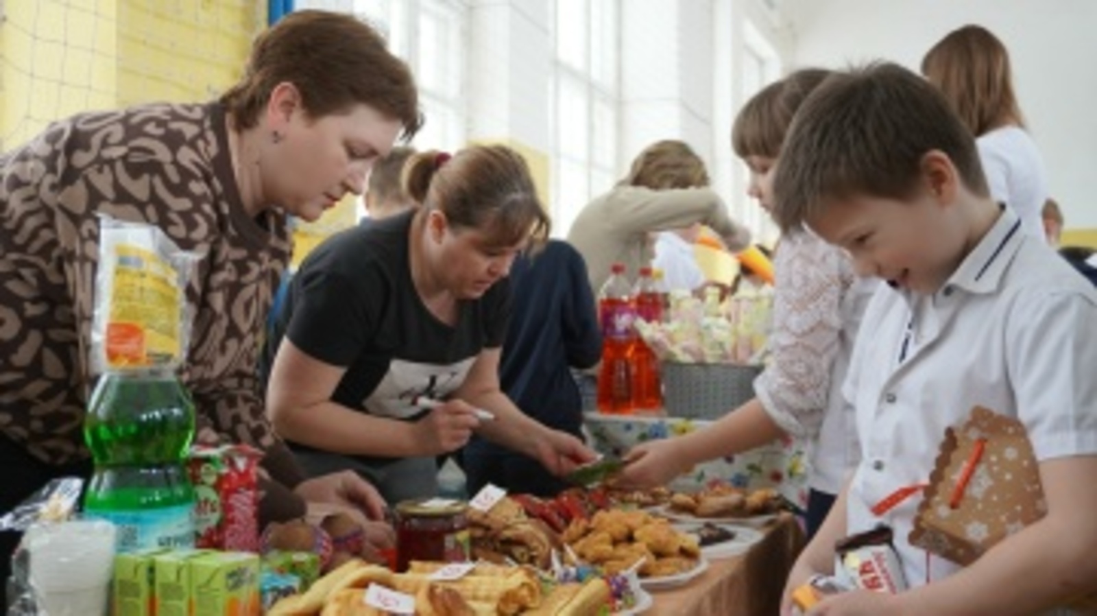 Язны традицион ярминкә күңел ачуларыннан башладык