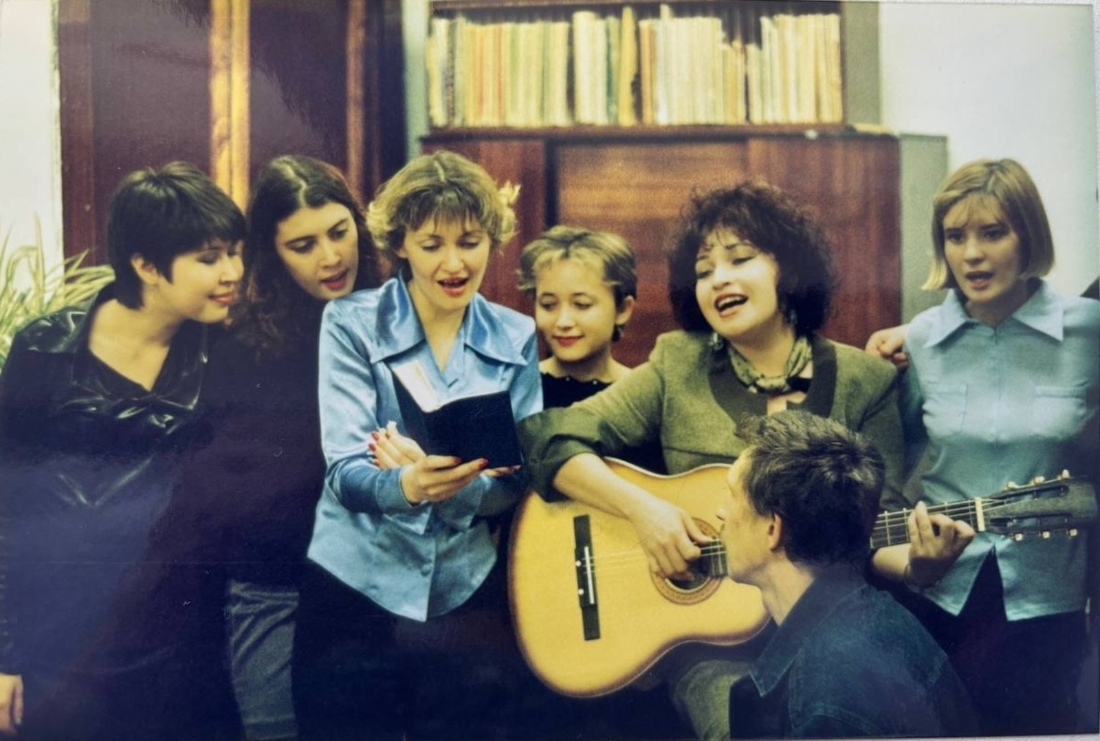 "Паяц" театры күренешләре