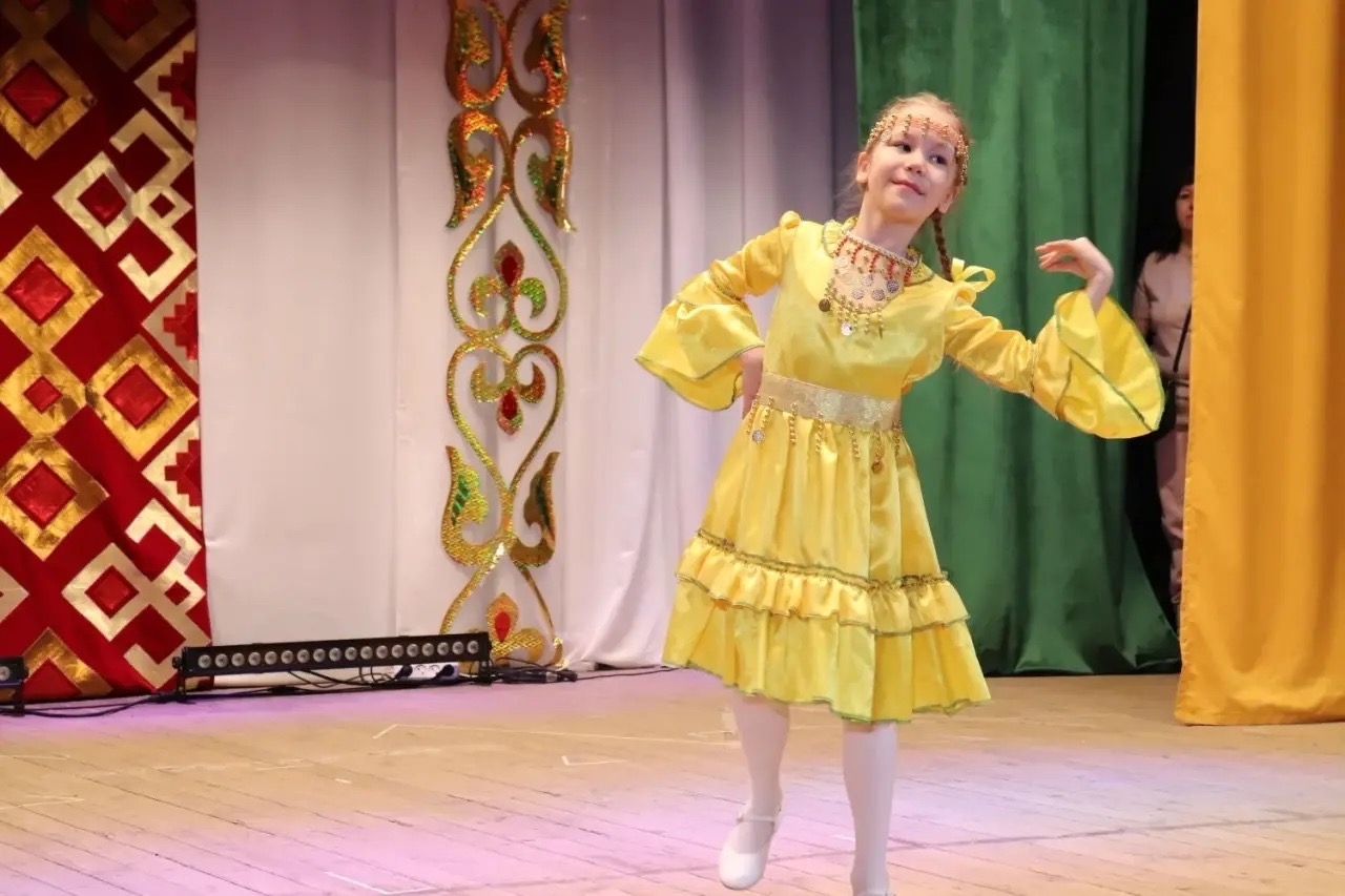 Биюче булып үсәләр