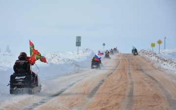 Ватан сакчылары хөрмәтенә мотоузыш
