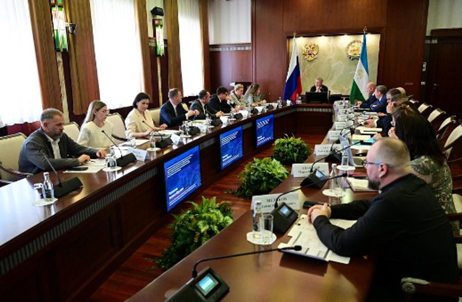 Обсудили вопросы благоустройства в муниципалитетах республики