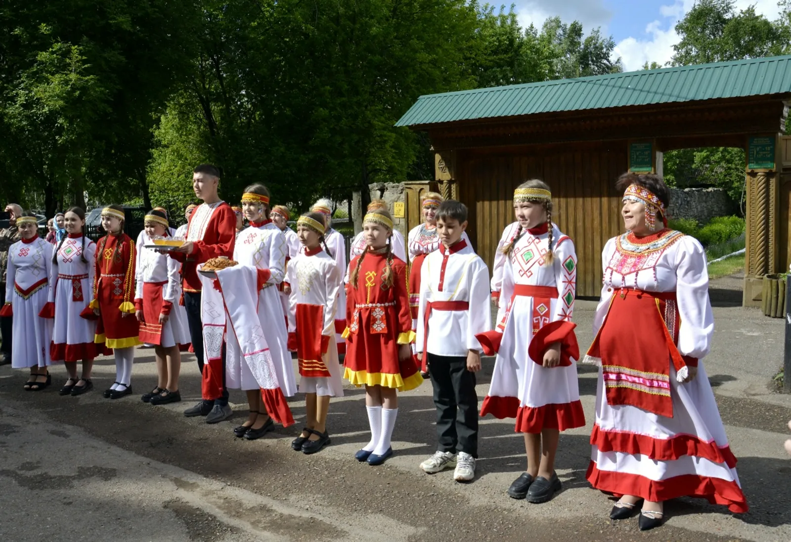 «Синең исемең белән горурланабыз»