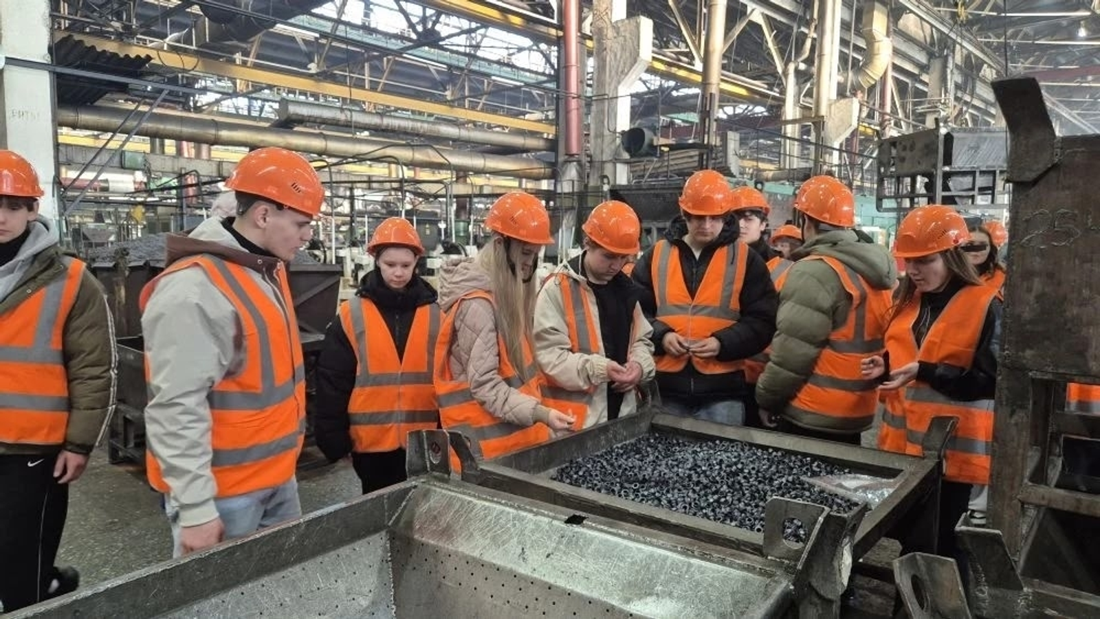 Булачак металлурглар "БелЗАН" АҖ җитештерү цехларында булдылар
