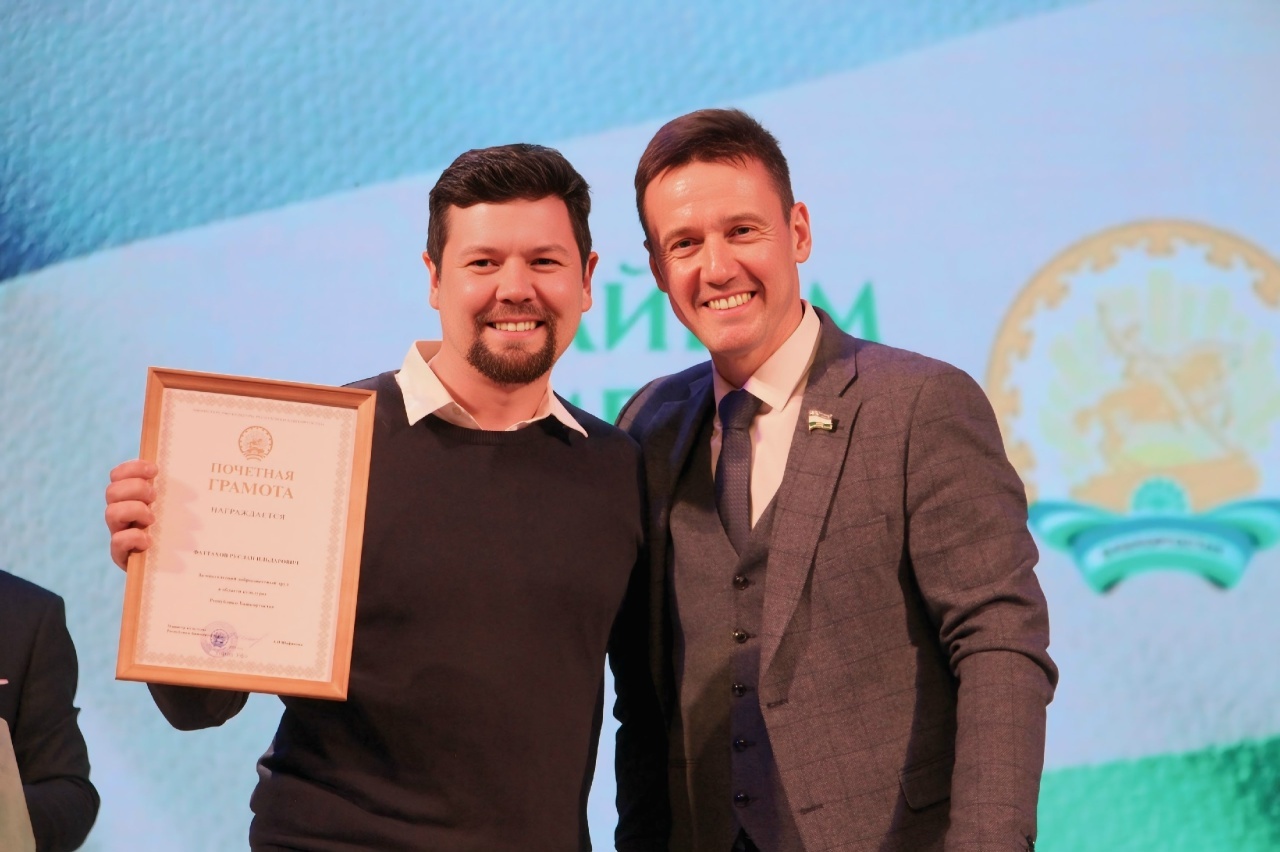 Сәхнә эффектлары остасы