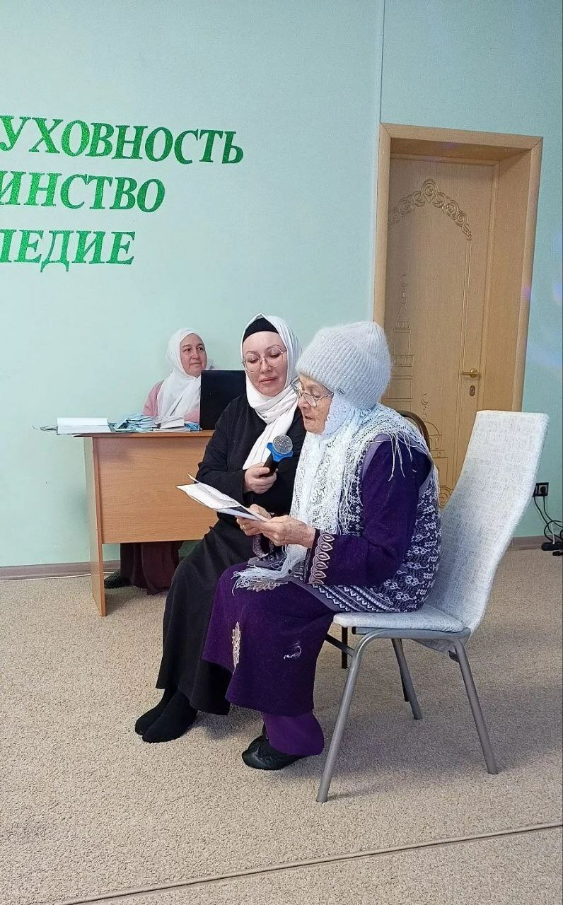 Өмет нуры – догаларга һәм бишек җырларына арналды