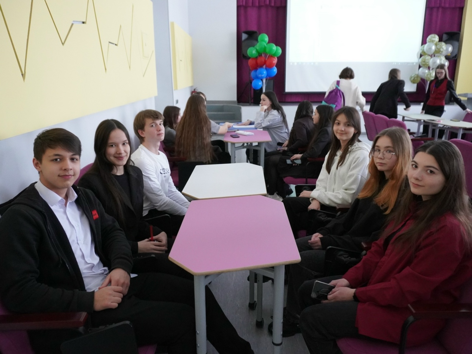 Фән белән мавыгучылар баттлда көрәштеләр