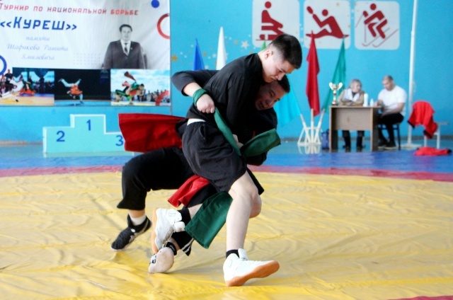 Бәләбәйдә милли көрәш буенча турнир узды