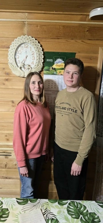 Бер гаилә кебек