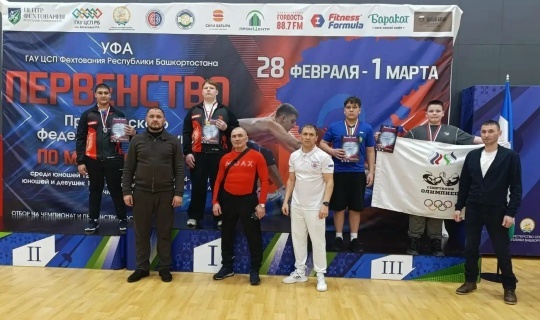 Бәләбәйлеләр пьедесталны яуладылар