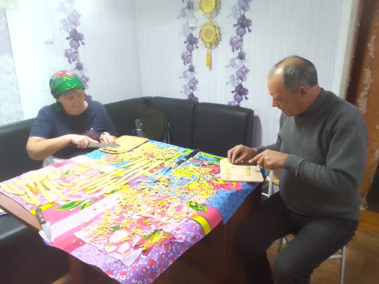 Үзебезнекеләр өчен маскировка эшләнмәләре һәм чәк-чәк