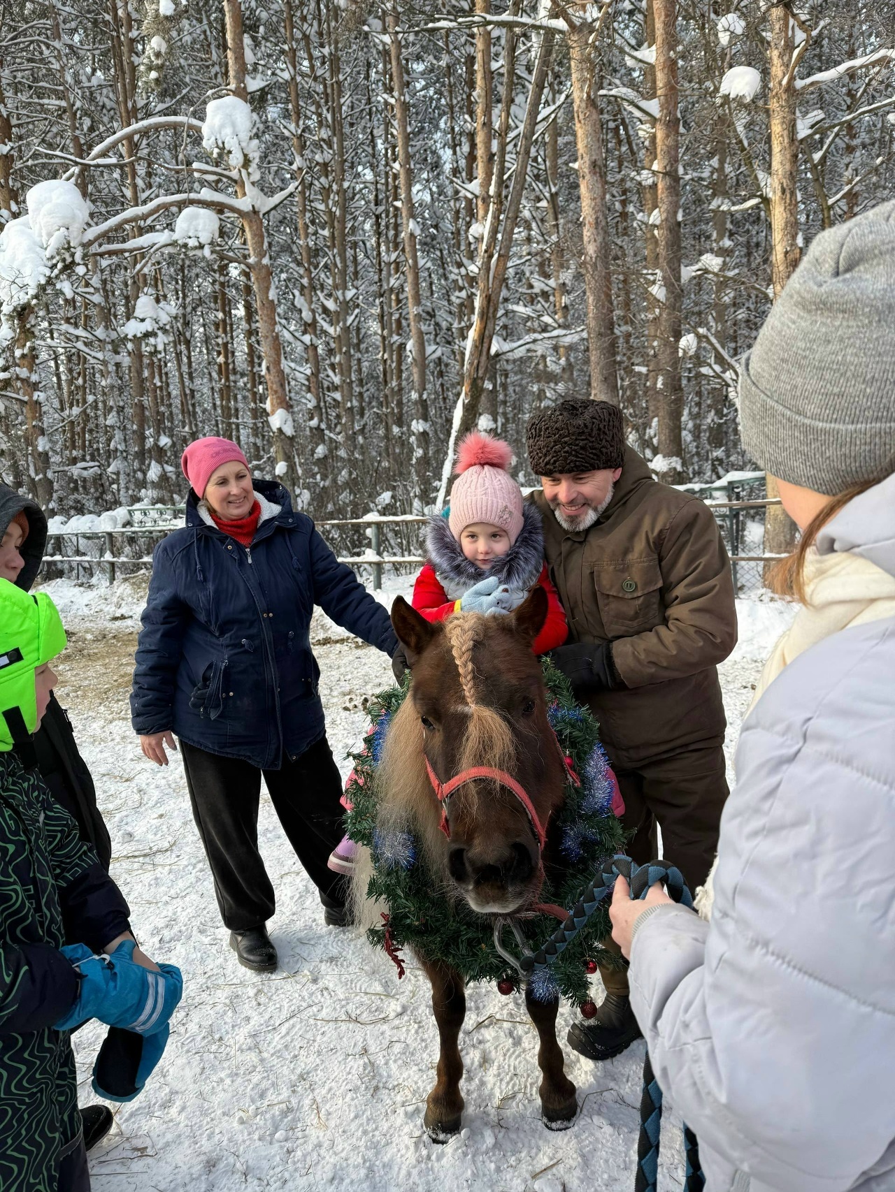 Балалар атлар ярата