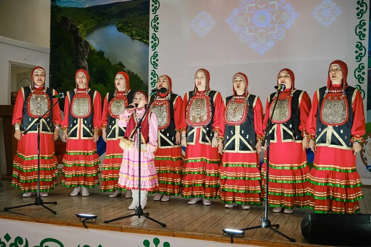 Урал батыр рухы яшәсен!