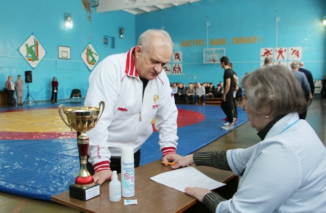 Бәләбәйдә милли көрәш буенча турнир узды