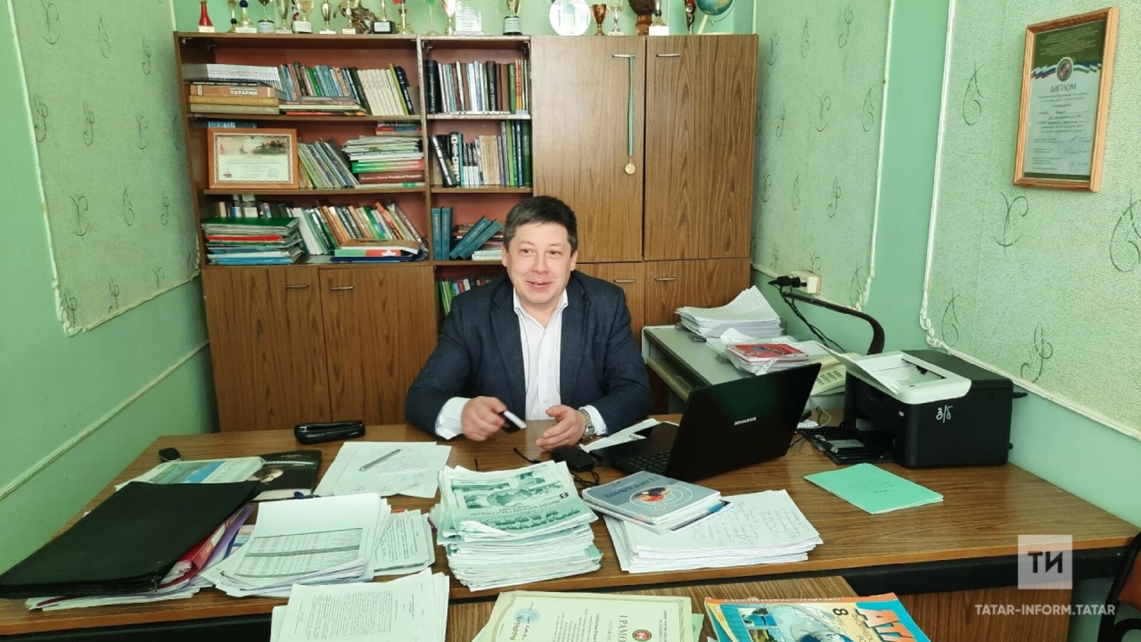 Бәләбәйнең татар гимназиясе директоры: Мәктәпкә Муса Җәлил исемен бирүләрен телибез
