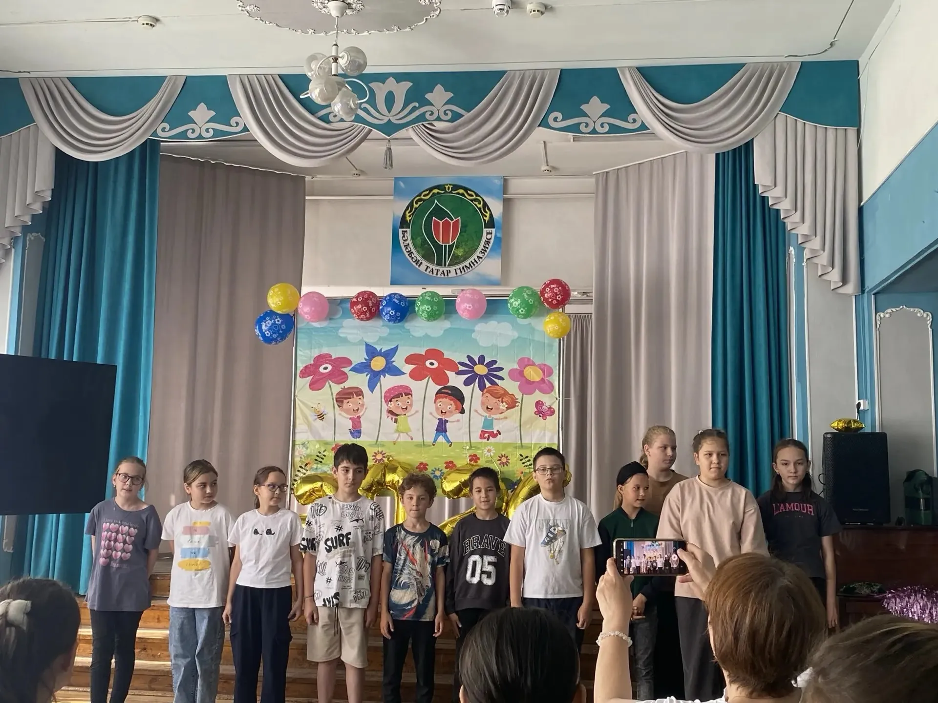 "Шатлык" балаларга шатлык бүләк итә