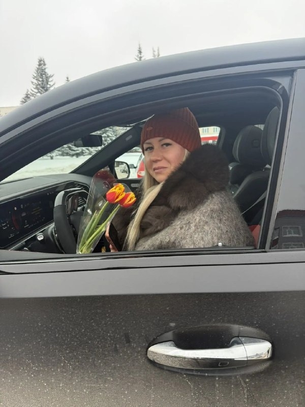 Юл инспекторлары автоледиларны тәбрикләделәр