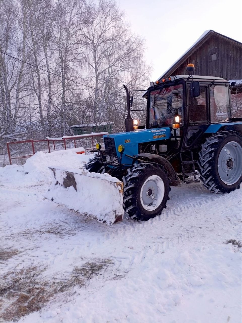 Иртә таңнан руль артында