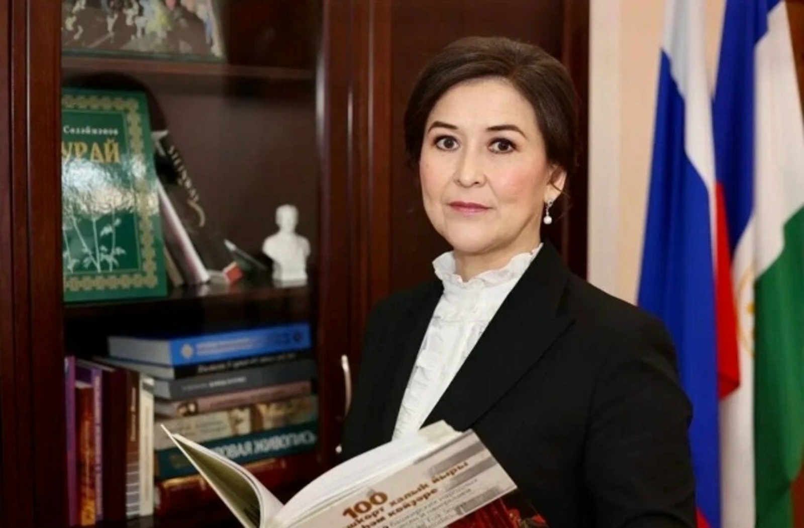 "Намуслы кеше һәм яхшы министр..."